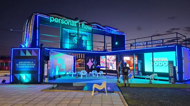 Stand Personal Flow - obra de Multitainer en contenedor